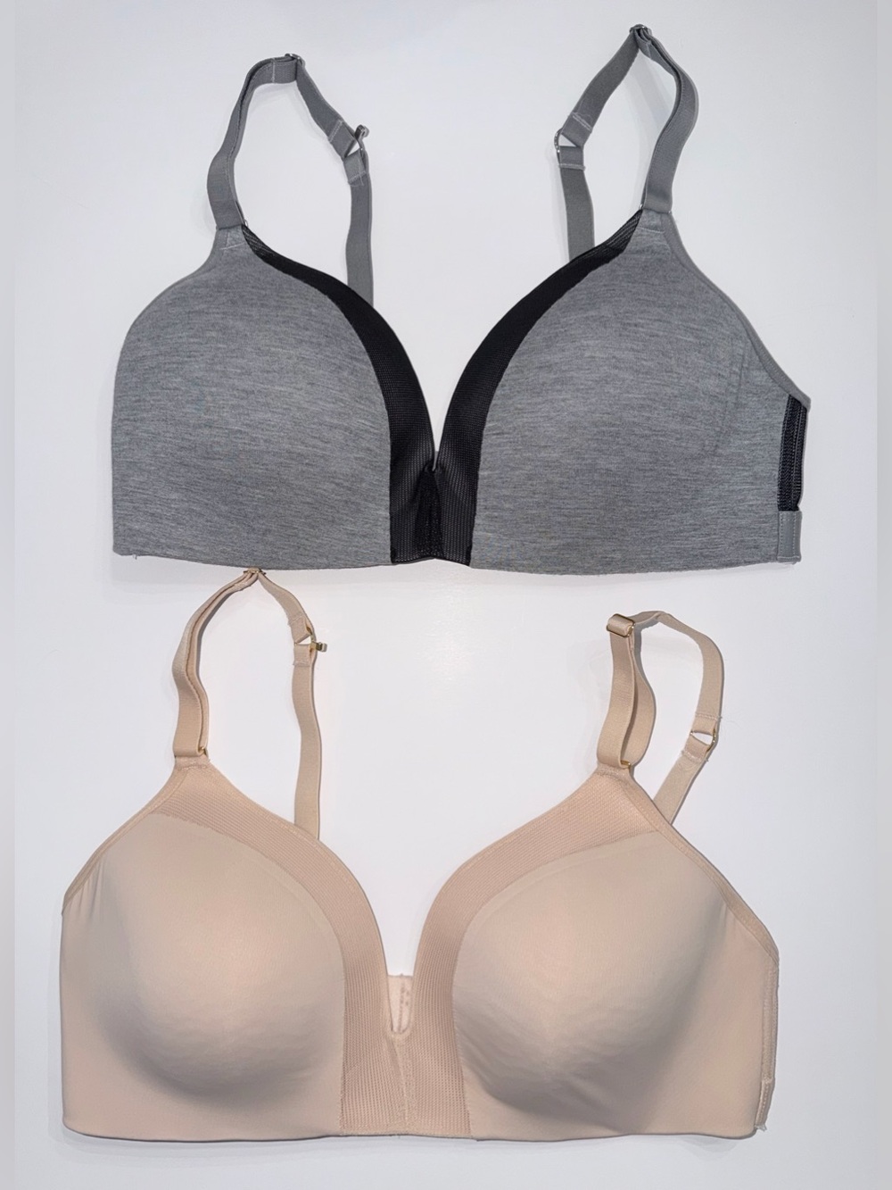 Lively All-Day Deep V Wireless Bras. Size 38C.